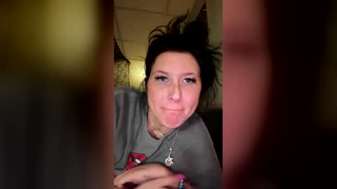 n0rmalgurl online show from 27, 5, 2026