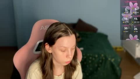 Vanessa and Julia  online show from 19, 12, 2025