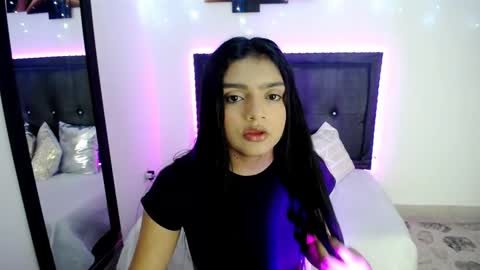 Snapshot of naahia__clark chatting on 3, 12, 2024 naahia__clark online show from 3, 12, 2024