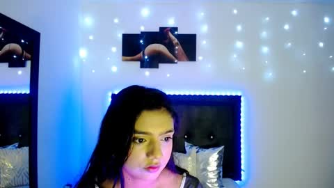 Snapshot of naahia__clark chatting on 5, 12, 2024 naahia__clark online show from 5, 12, 2024