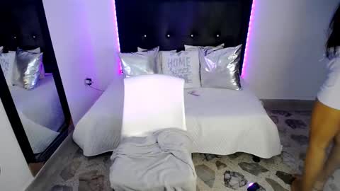 Snapshot of naahia__clark chatting on 19, 12, 2024 naahia__clark online show from 19, 12, 2024