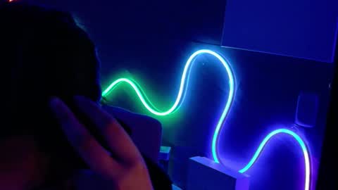 naaomi_cute online show from 15, 10, 2025