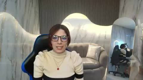 Snapshot of nadia_r_ chatting on 10, 7, 2026 Nadia online show from 10, 7, 2026