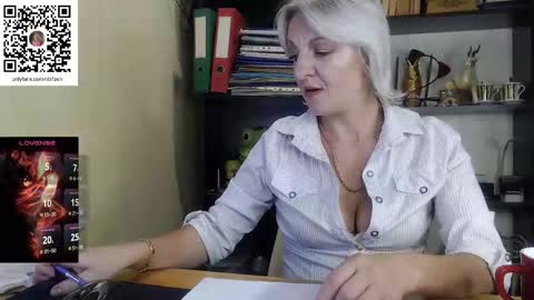 Snapshot of nadin_slut chatting on 6, 10, 2025 Nadin online show from 6, 10, 2025