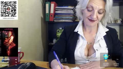 Snapshot of nadin_slut chatting on 7, 11, 2025 Nadin online show from 7, 11, 2025