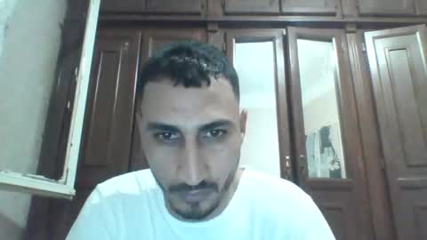 Snapshot of nadirff16 chatting on 4, 1, 2025 V online show from 4, 1, 2025