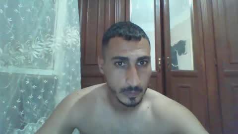 Snapshot of nadirff16 chatting on 11, 10, 2025 V online show from 11, 10, 2025