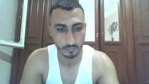 Snapshot of nadirff16 chatting on 18, 10, 2025 V online show from 18, 10, 2025