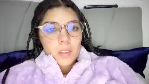 Snapshot of naduu__xx chatting on 3, 1, 2025 naduu__xx online show from 3, 1, 2025