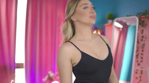 Snapshot of nadyablue chatting on 2, 3, 2026 Nadia online show from 2, 3, 2026