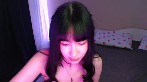 Snapshot of naemiblush chatting on 8, 11, 2025 Naemi online show from 8, 11, 2025