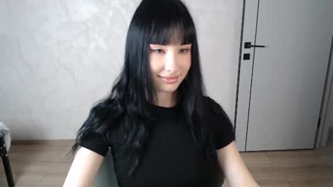 Naemi online show from 27, 6, 2026