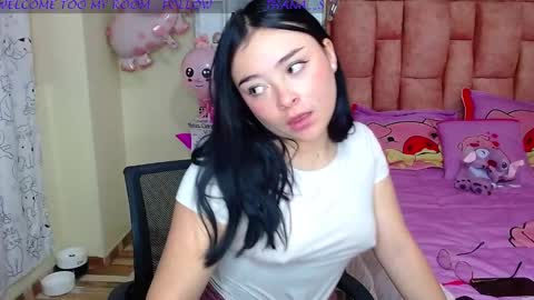 nahia cute     only   online show from 22, 1, 2025