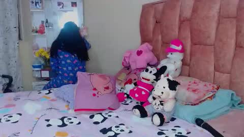 nahia cute     only   online show from 30, 9, 2025