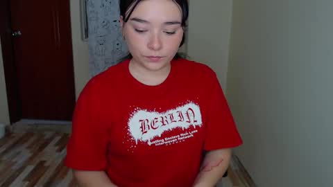 nahia cute     only   online show from 8, 10, 2025