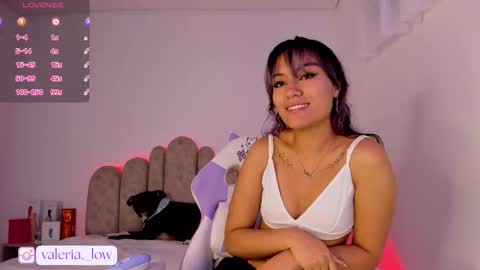 Snapshot of nahia_low chatting on 29, 10, 2025  Valeria  online show from 29, 10, 2025