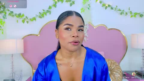 Snapshot of nahiarareina chatting on 28, 10, 2025 NahiaraReina online show from 28, 10, 2025