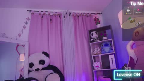 Snapshot of nahomy_2308 chatting on 28, 5, 2026 nahomy 2308 online show from 28, 5, 2026