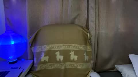 Snapshot of nahomy_joness chatting on 15, 1, 2026 nahomy online show from 15, 1, 2026