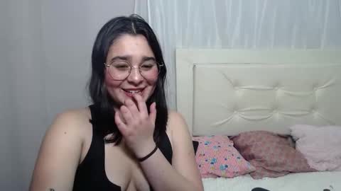 Snapshot of nahomy_larsen chatting on 12, 12, 2024 Nahomy online show from 12, 12, 2024