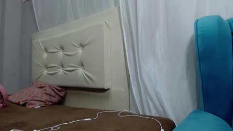 Snapshot of nahomy_larsen chatting on 23, 12, 2024 Nahomy online show from 23, 12, 2024