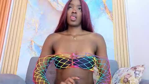 Snapshot of nahomy_smith11_aws chatting on 19, 10, 2025 Nahomy online show from 19, 10, 2025