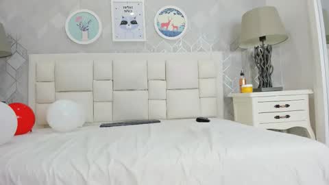 naia_cox online show from 15, 2, 2026