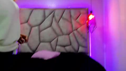    online show from 12, 2, 2025