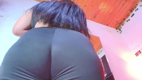 Naia x online show from 5, 2, 2026