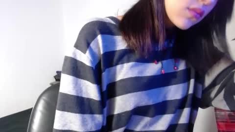 Snapshot of naiakit18 chatting on 13, 2, 2025 naiakit18 online show from 13, 2, 2025