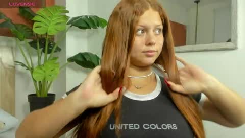 Snapshot of naiara30_ chatting on 4, 4, 2026 N A I A R A online show from 4, 4, 2026