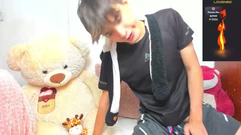 Snapshot of naim_theking chatting on 16, 2, 2026 N A I M T H E K I N G online show from 16, 2, 2026