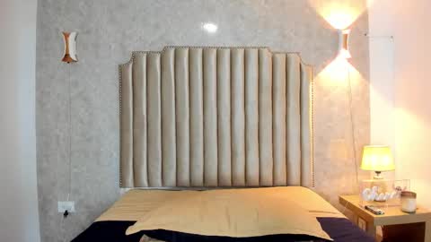 Naisha Rousell online show from 28, 11, 2025