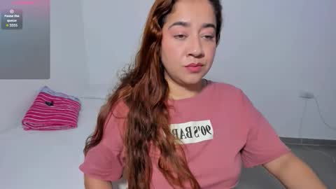 Natalia Flores online show from 25, 3, 2026