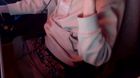 Snapshot of naj8 chatting on 13, 10, 2025 Drew online show from 13, 10, 2025