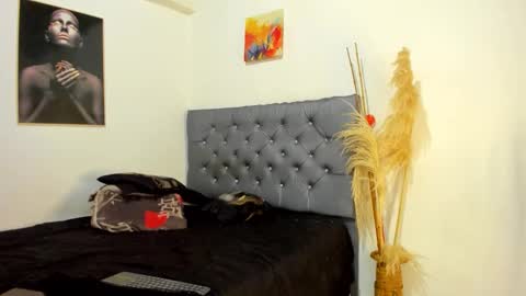 NAJAYLAINDEPENDENT MODEL online show from 18, 3, 2026