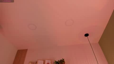 INSTAGRAM  m2221     online show from 22, 12, 2025