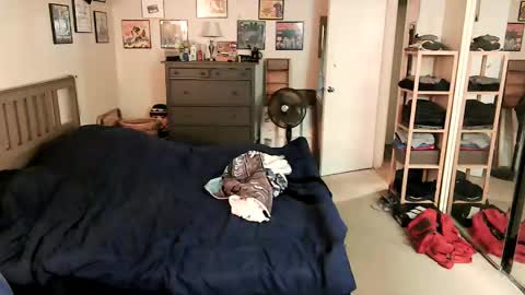 nakedmonkey online show from 2, 11, 2025