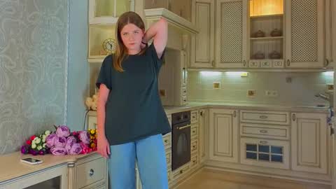 Snapshot of nakeshaskea chatting on 4, 11, 2025 Call me Lee online show from 4, 11, 2025