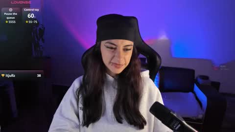 Snapshot of nala_saphir chatting on 18, 12, 2025 nala_saphir online show from 18, 12, 2025