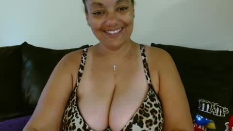 Nala Thickk online show from 7, 10, 2025