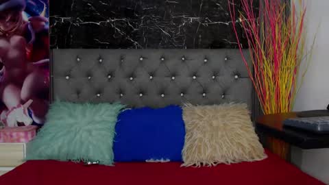 NALAROY online show from 8, 1, 2025