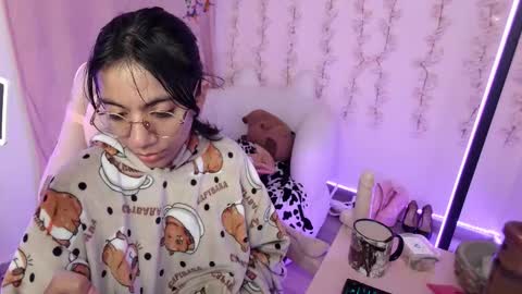 nami_usagi online show from 6, 1, 2026