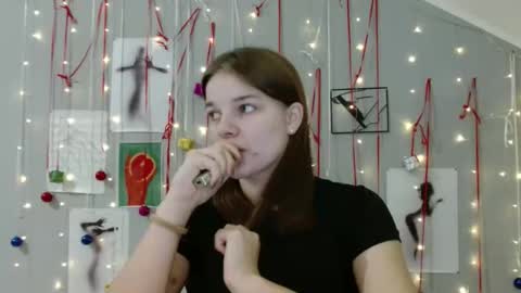 Nana online show from 10, 11, 2025