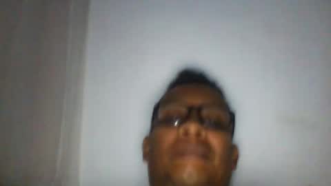 Snapshot of nando_rincon050279 chatting on 17, 12, 2025 Nando Rincon online show from 17, 12, 2025