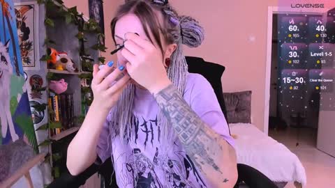 Monday-Friday 12-4 AM and 6-9 AM New York time online show from 30, 12, 2024