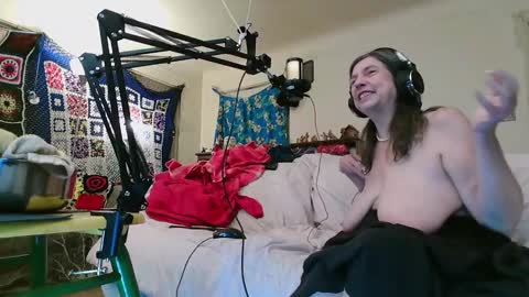 Snapshot of nannabaldur chatting on 14, 12, 2024 Nanna Baldur online show from 14, 12, 2024