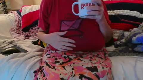 Snapshot of nannabaldur chatting on 24, 11, 2025 Nanna Baldur online show from 24, 11, 2025