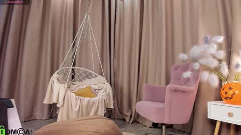 Snapshot of naomi_rias chatting on 30, 10, 2025 Naomi online show from 30, 10, 2025