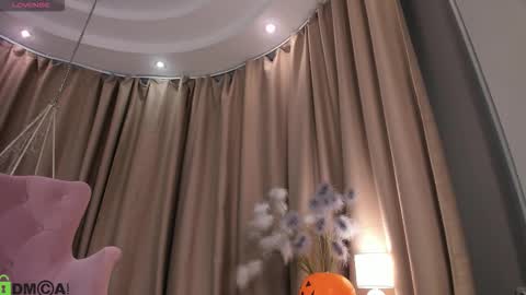 Snapshot of naomi_rias chatting on 3, 11, 2025 Naomi online show from 3, 11, 2025